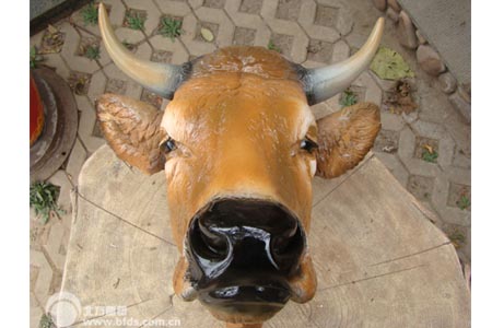 牛头挂件雕塑