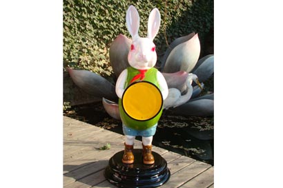 新品兔子雕塑