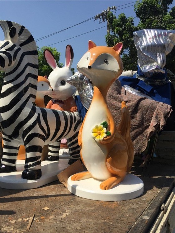 狐狸雕塑、斑马雕塑、兔子雕塑